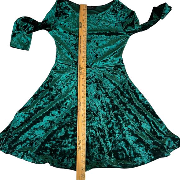 Women's Dress Bundle Size Medium - Picture 4 of 8